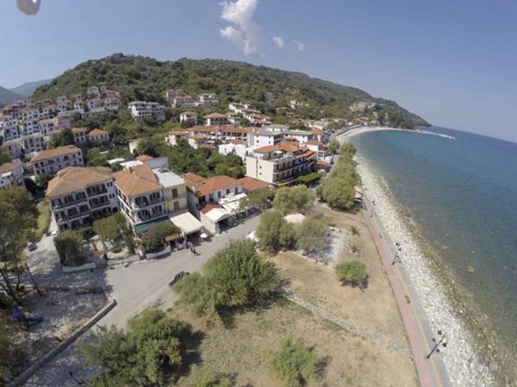 Zefiros Hotel Agios Ioannis  ภายนอก รูปภาพ